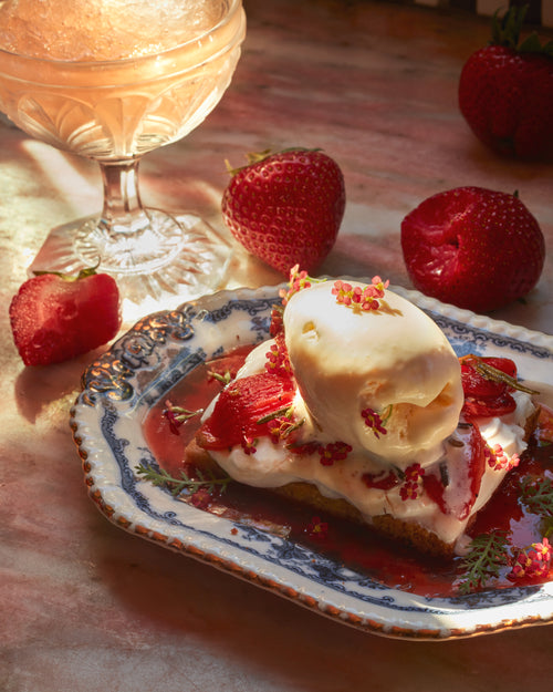 Fragole con Pomodoro alla Vaniglia e Gelato allo Yogurt